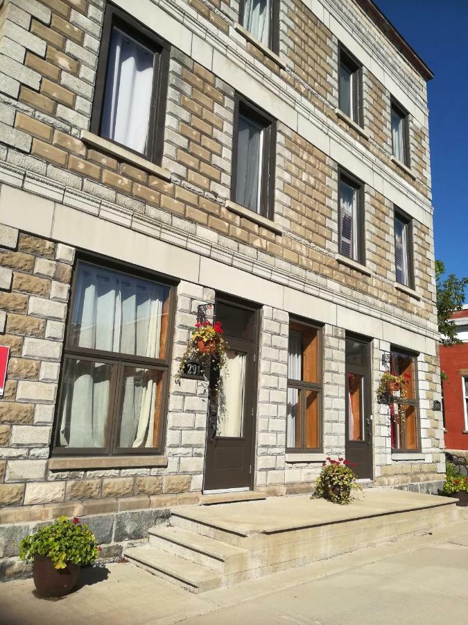 Vieux-Old Farnham Appart-Condotel المظهر الخارجي الصورة