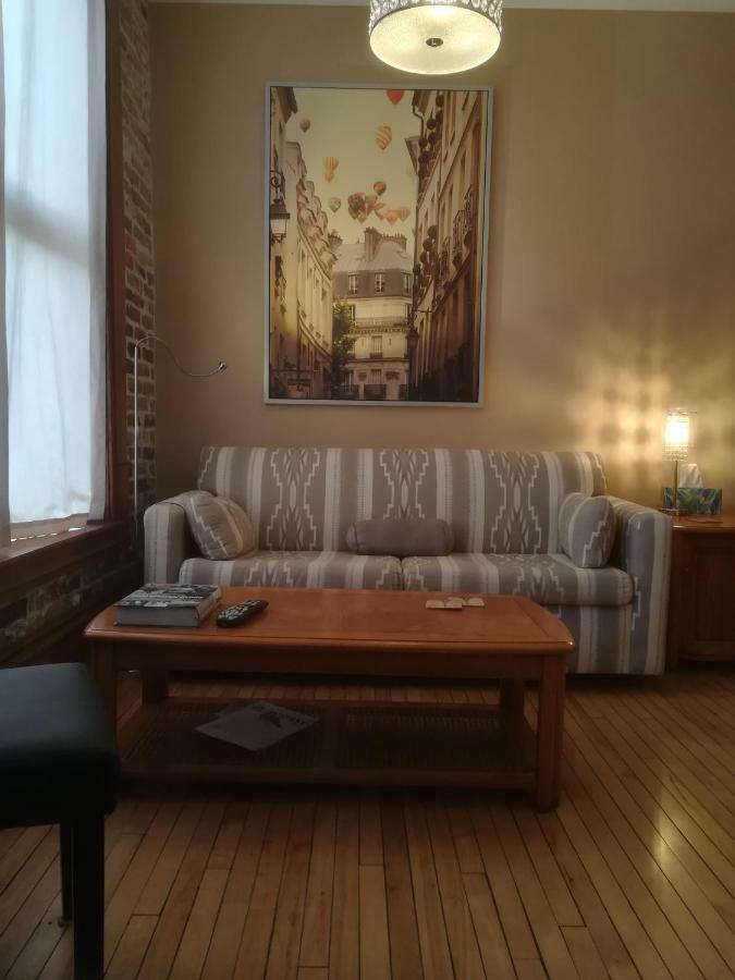 Vieux-Old Farnham Appart-Condotel المظهر الخارجي الصورة
